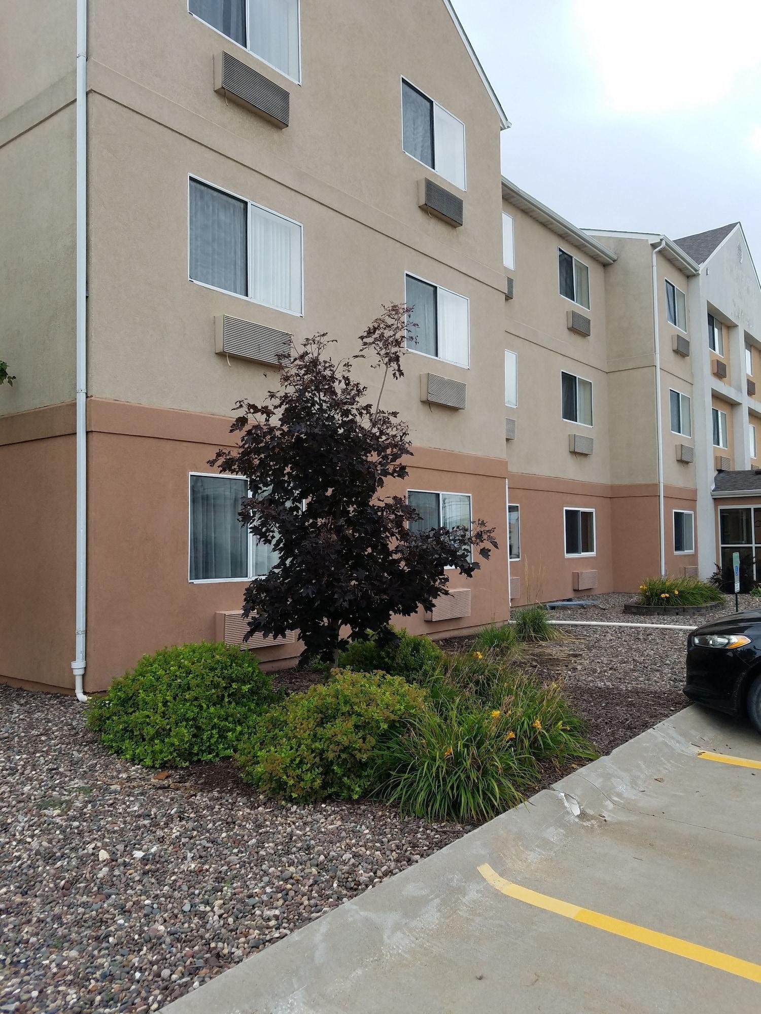 Americinn By Wyndham Airport Quad Cities