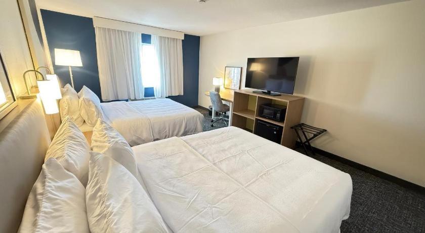 Americinn By Wyndham Airport Quad Cities