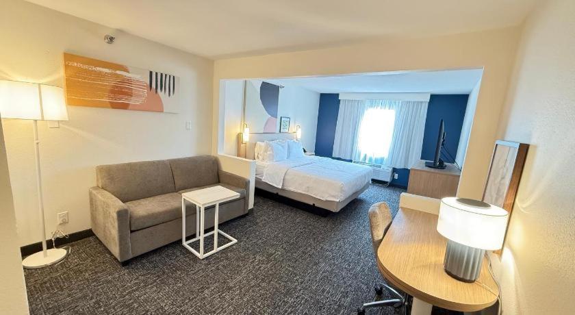 Americinn By Wyndham Airport Quad Cities Hotel 3*