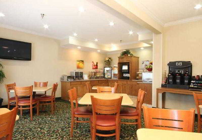 Americinn By Wyndham Airport Quad Cities Hotel Moline