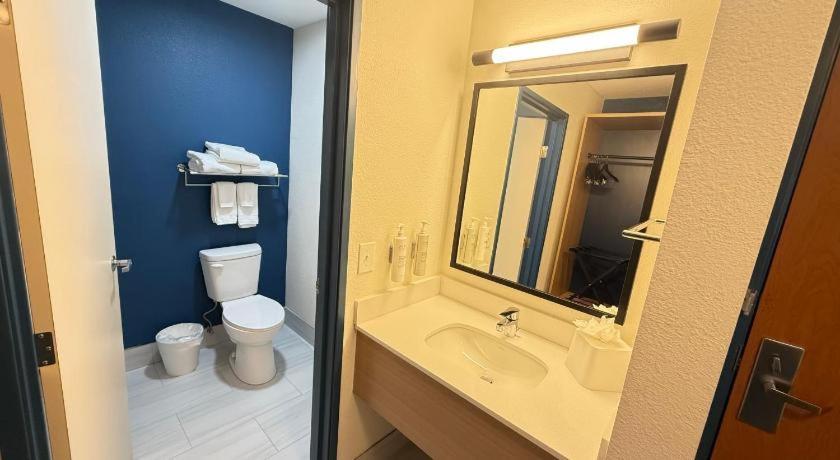 Hotel Spark By Hilton Quad Cities